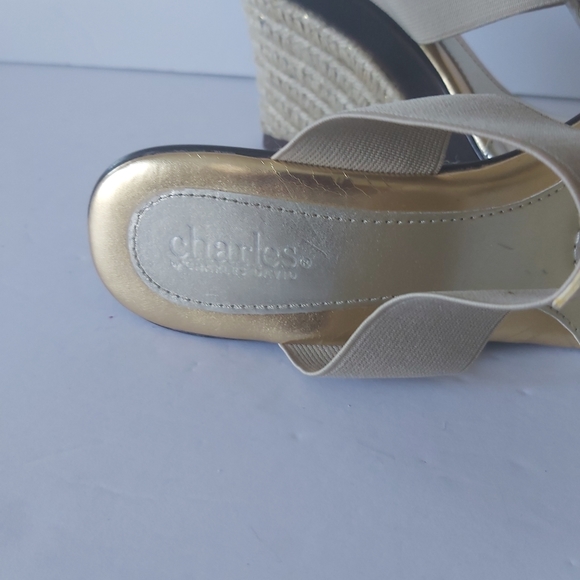 Charles David sandale  Size 8B - Picture 13 of 16